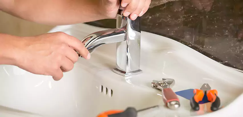 Bathtub Faucet Replacement in Goodyear